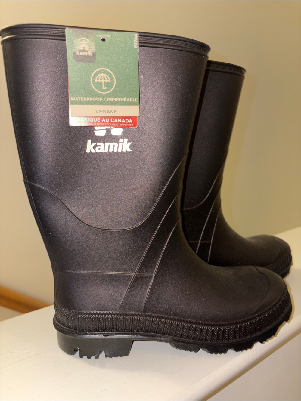 Unisex Kamik Matte Black Waterproof Rain Boots